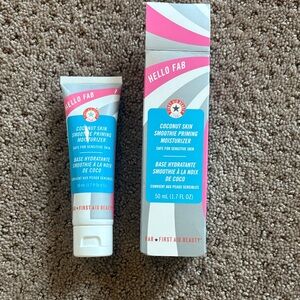 FAB first Aid Beauty coconut skin smoothie priming moisturizer. NEW IN BOX